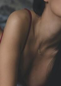 微热的姑娘第一集